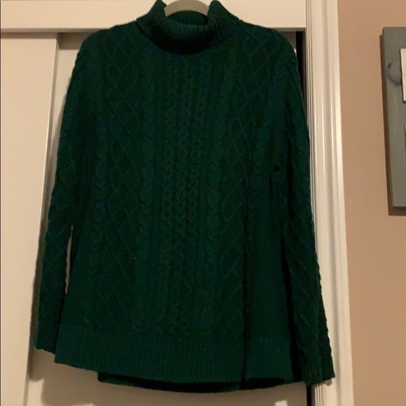 Lands' End Sweaters - Turtle neck cable knit sweater Lands' End Sweaters - Turtle neck cable knit sweater